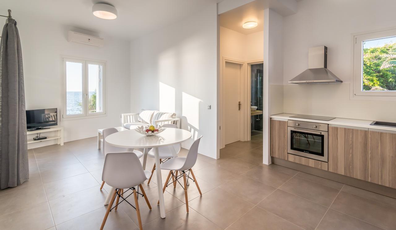 Milos Waves Luxury Apartments Pollonia Exterior photo